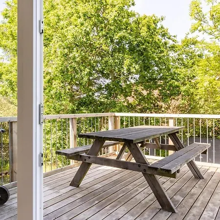 10 Min Walk From Center Holiday home